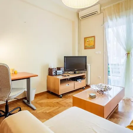 Athens Strawberry Hideaway - City Chic Retreat Exterior photo