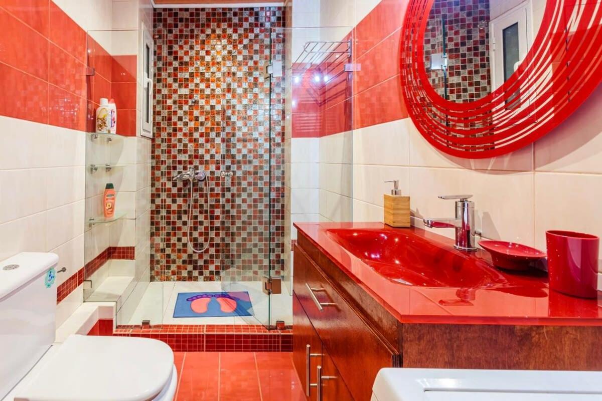 Apartament Strawberry Hideaway - Chic Retreat